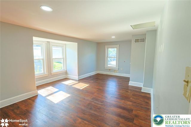 704 Hayes Street, Bethlehem City, PA 18015