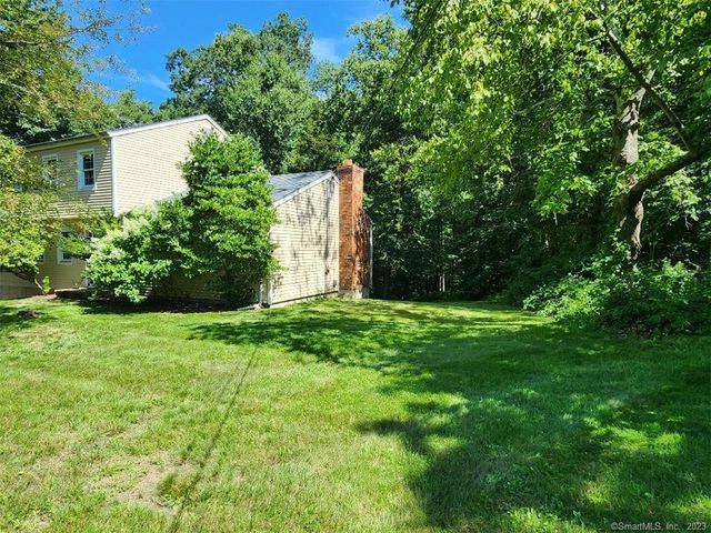 29 Brook Pine Drive, Shelton, CT 06484