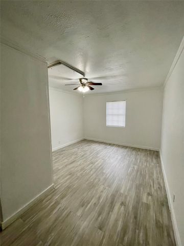10823 Eddyrock Street, Houston, TX 77089