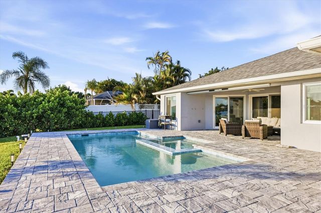 430 SPRING LAKE BOULEVARD NW, Port Charlotte, FL 33952