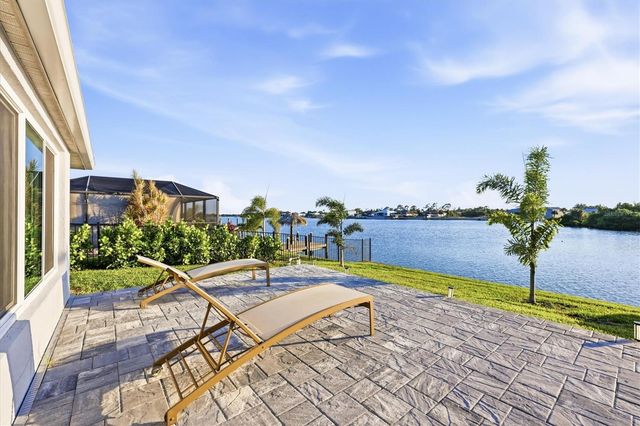 430 SPRING LAKE BOULEVARD NW, Port Charlotte, FL 33952