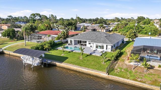 430 SPRING LAKE BOULEVARD NW, Port Charlotte, FL 33952