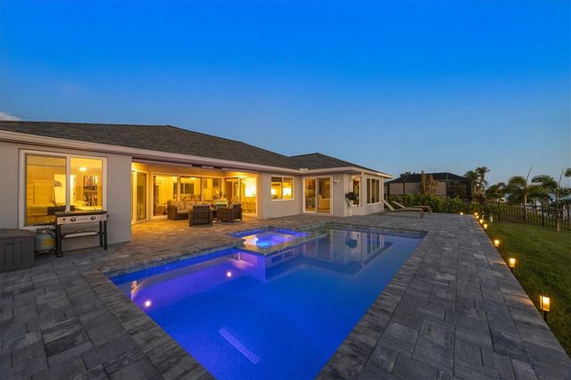 430 SPRING LAKE BOULEVARD NW, Port Charlotte, FL 33952