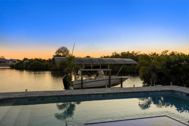 430 SPRING LAKE BOULEVARD NW, Port Charlotte, FL 33952