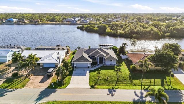 430 SPRING LAKE BOULEVARD NW, Port Charlotte, FL 33952
