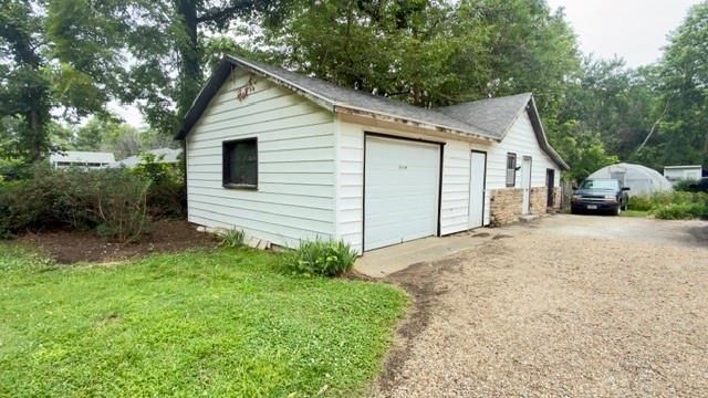 1030 W Walnut Street, Nevada, MO 64772