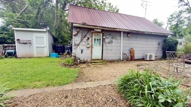1030 W Walnut Street, Nevada, MO 64772