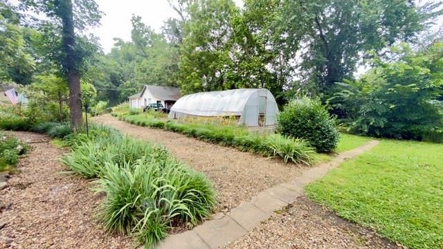 1030 W Walnut Street, Nevada, MO 64772