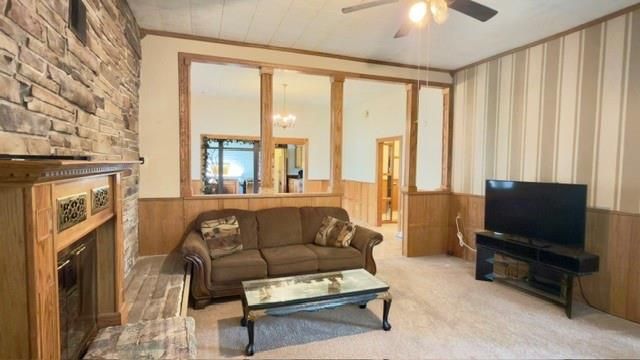 1030 W Walnut Street, Nevada, MO 64772