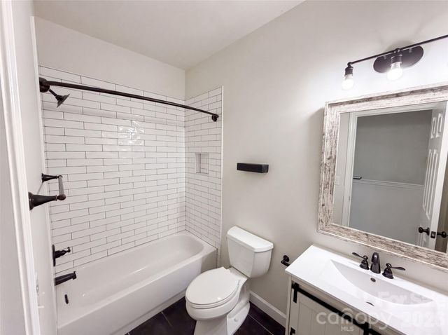 7129 Founders Club Court, Charlotte, NC 28269
