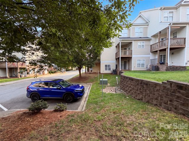 7129 Founders Club Court, Charlotte, NC 28269