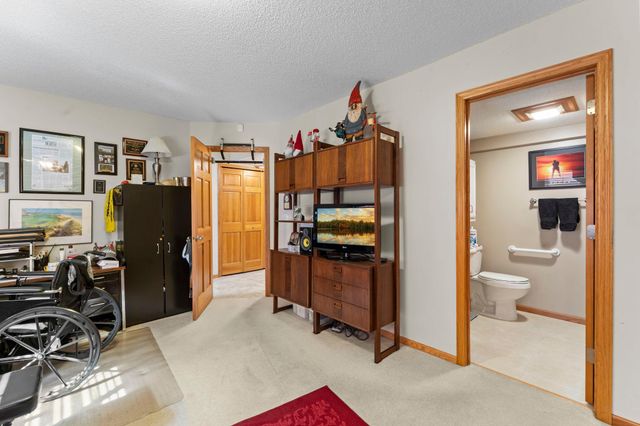 510 Village Parkway, Circle Pines, MN 55014
