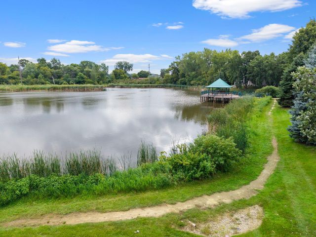 510 Village Parkway, Circle Pines, MN 55014