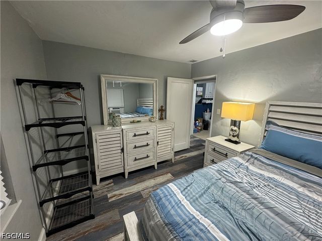 2060 Bayside PKWY, Fort Myers, FL 33901
