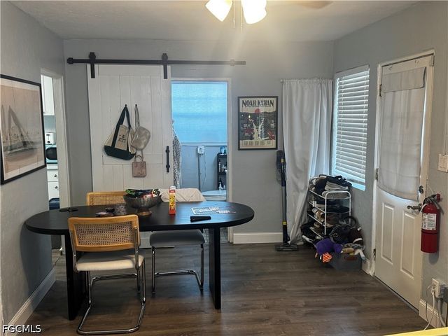 2060 Bayside PKWY, Fort Myers, FL 33901