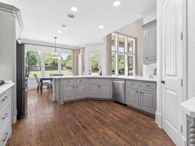 5504 Lake Geneva Court, Flower Mound, TX 75022