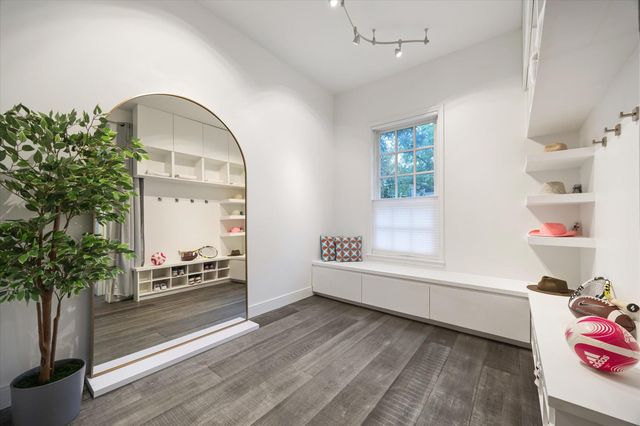 2114 Wroxton Road, Houston, TX 77005