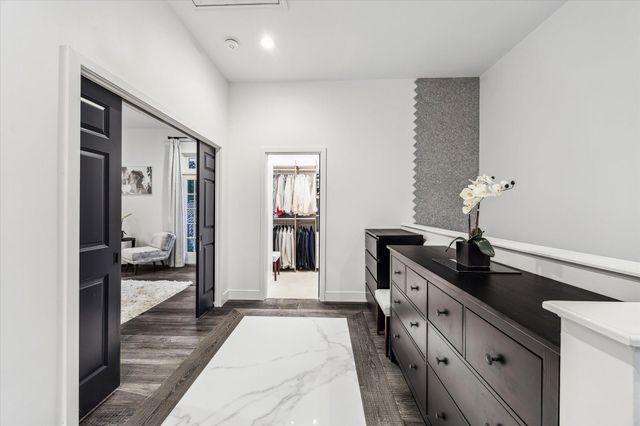 2114 Wroxton Road, Houston, TX 77005