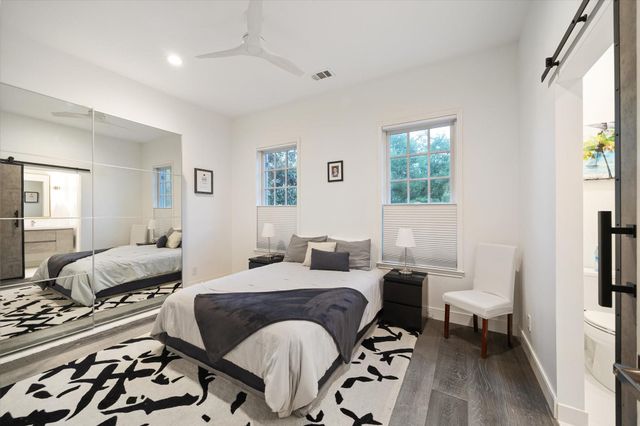 2114 Wroxton Road, Houston, TX 77005