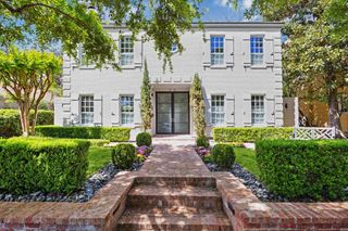 2114 Wroxton Road, Houston, TX 77005