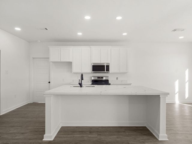 177 J L Obanion, Leesville, LA 71446