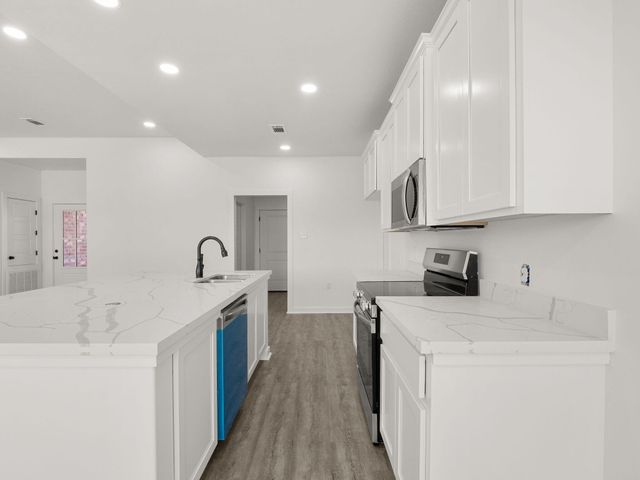 177 J L Obanion, Leesville, LA 71446