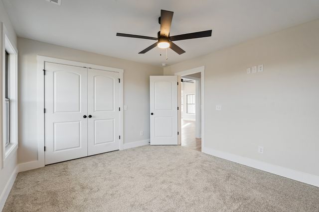 8078 Gideon Rd, Greenbrier, TN 37073