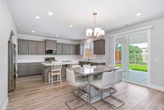 486 Red Sand Ct, Rocklin, CA 95765