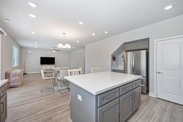 486 Red Sand Ct, Rocklin, CA 95765