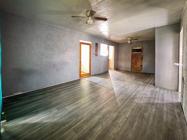 9401 Heatherside Street, Houston, TX 77016