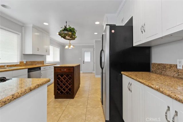 831 E Hoover, Orange, CA 92867