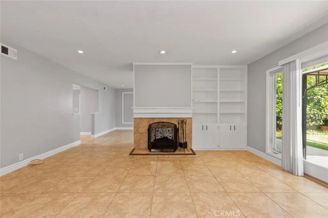 831 E Hoover, Orange, CA 92867