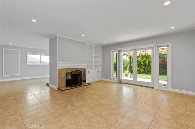 831 E Hoover, Orange, CA 92867