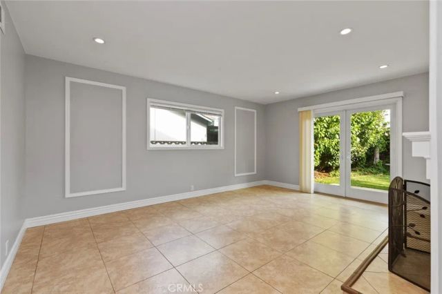 831 E Hoover, Orange, CA 92867