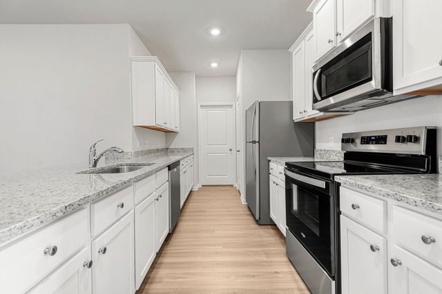 6411 Winter Elm Street, Houston, TX 77048