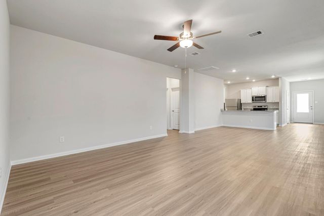 6411 Winter Elm Street, Houston, TX 77048