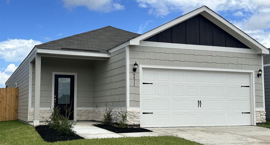 6411 Winter Elm Street, Houston, TX 77048