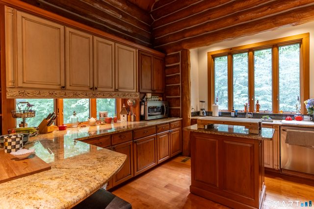 67 Break Neck Hill Road, Westbrook, CT 06498