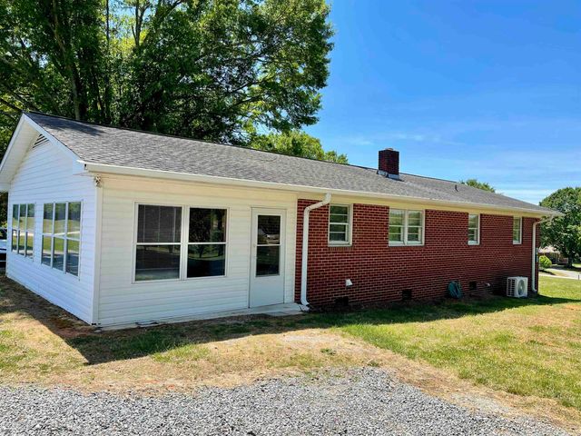 350 Smith Wall Road, Chesnee, SC 29323