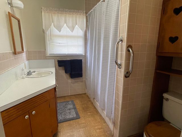 350 Smith Wall Road, Chesnee, SC 29323