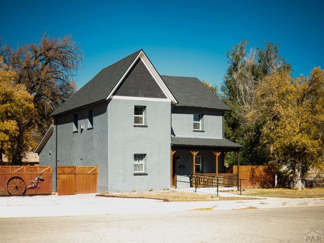 118 E 7th St, Walsenburg, CO 81089
