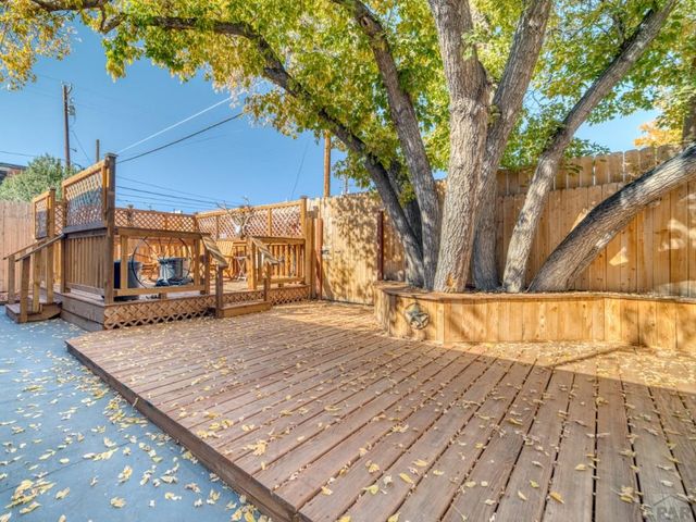 118 E 7th St, Walsenburg, CO 81089