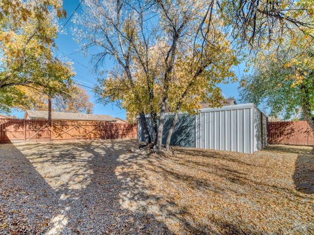 118 E 7th St, Walsenburg, CO 81089