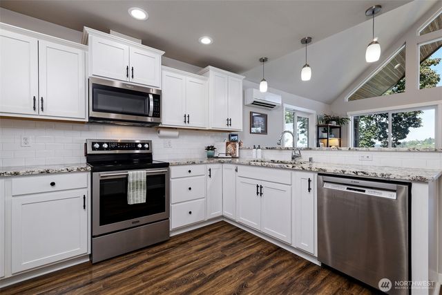 371 SE Kamilche Shores Road, Shelton, WA 98584