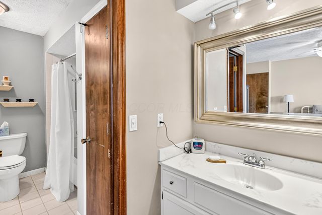 5298 Bethel Woods Drive, Columbus, OH 43220