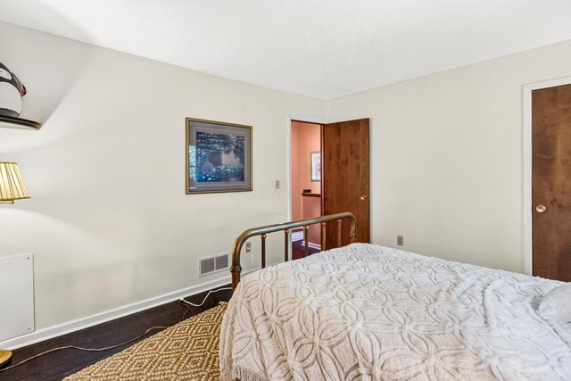 5298 Bethel Woods Drive, Columbus, OH 43220