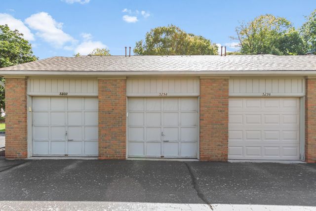 5298 Bethel Woods Drive, Columbus, OH 43220