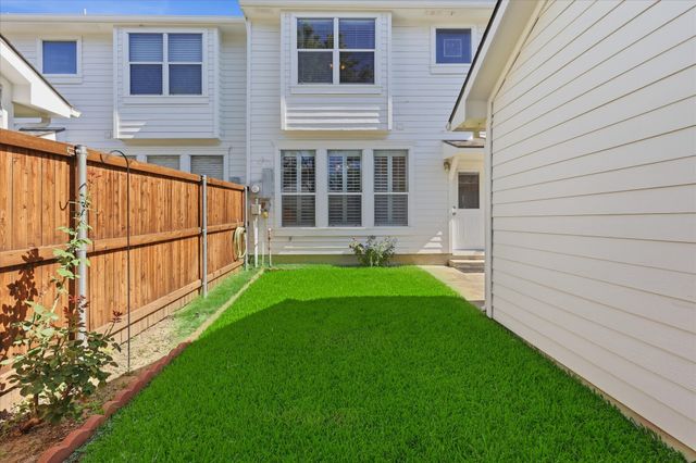8032 Caladium Drive, North Richland Hills, TX 76180