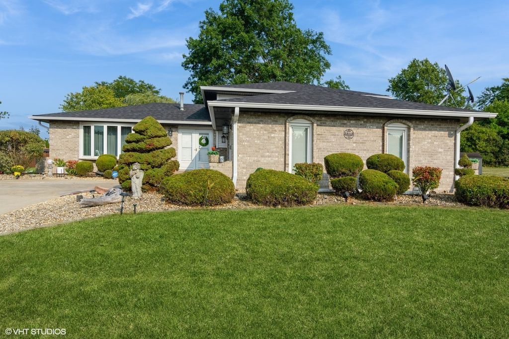 3513 Lyle Lane, Crete, IL 60417