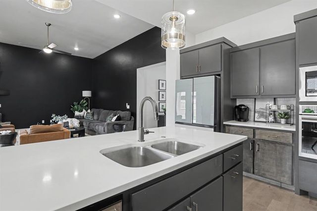 9321 NW 84th Terrace, Yukon, OK 73099